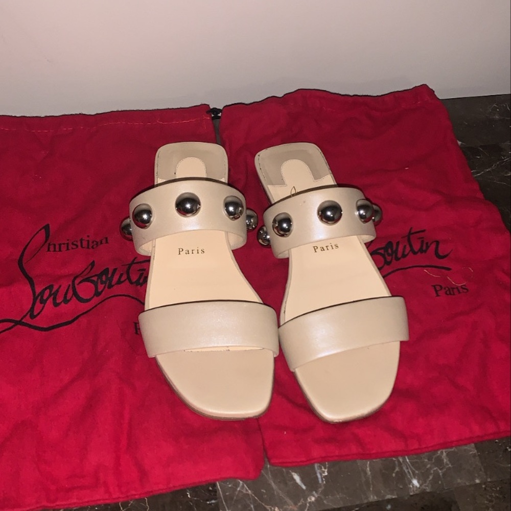 Worn twice Christian louboutin womens sandals